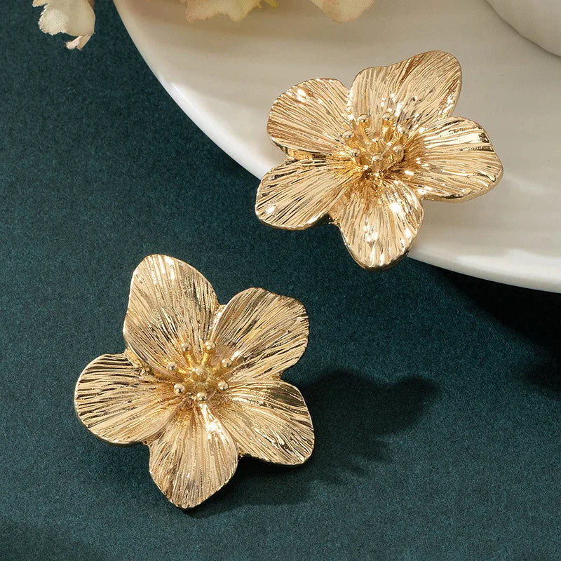 Women's Retro Floral Earrings – Stylish Party & Gift Jewelry